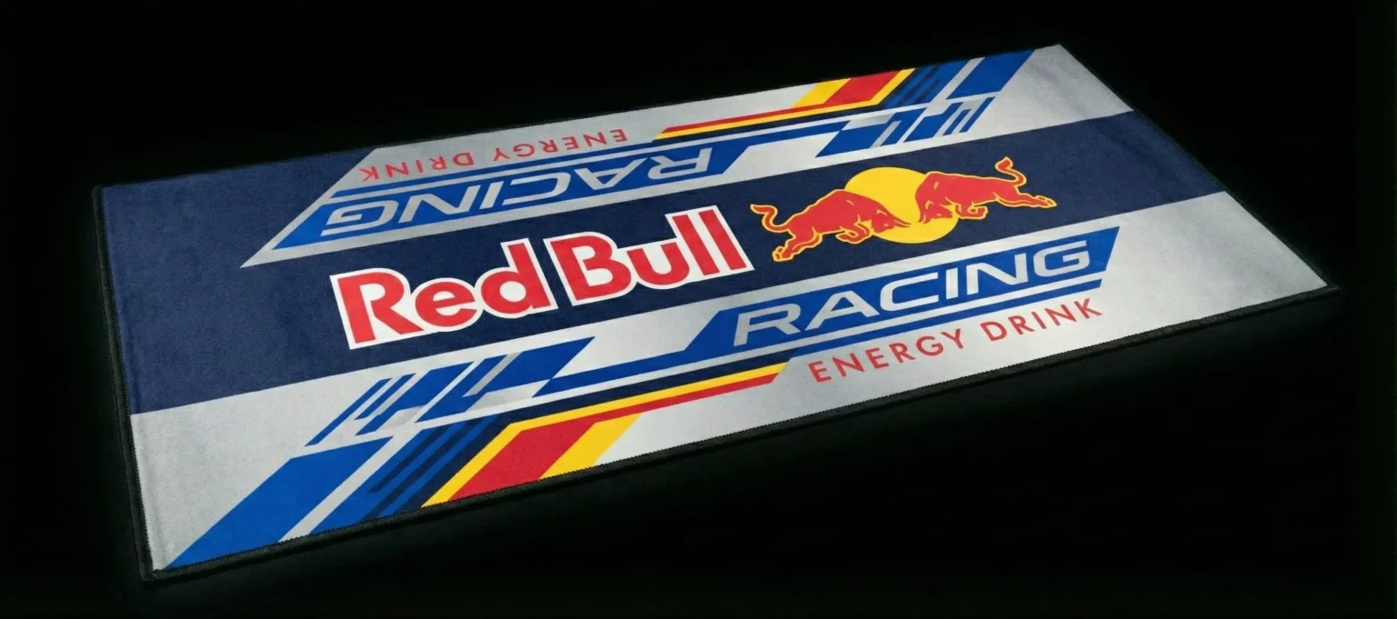 Motorradteppich_Werkstattmatte_Moto-redbull-design